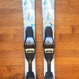K2 women's skis size 153cm in excellent condtion